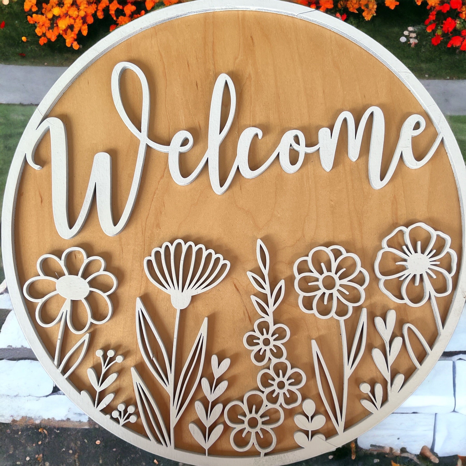 Wildflower Round Welcome sign 14in