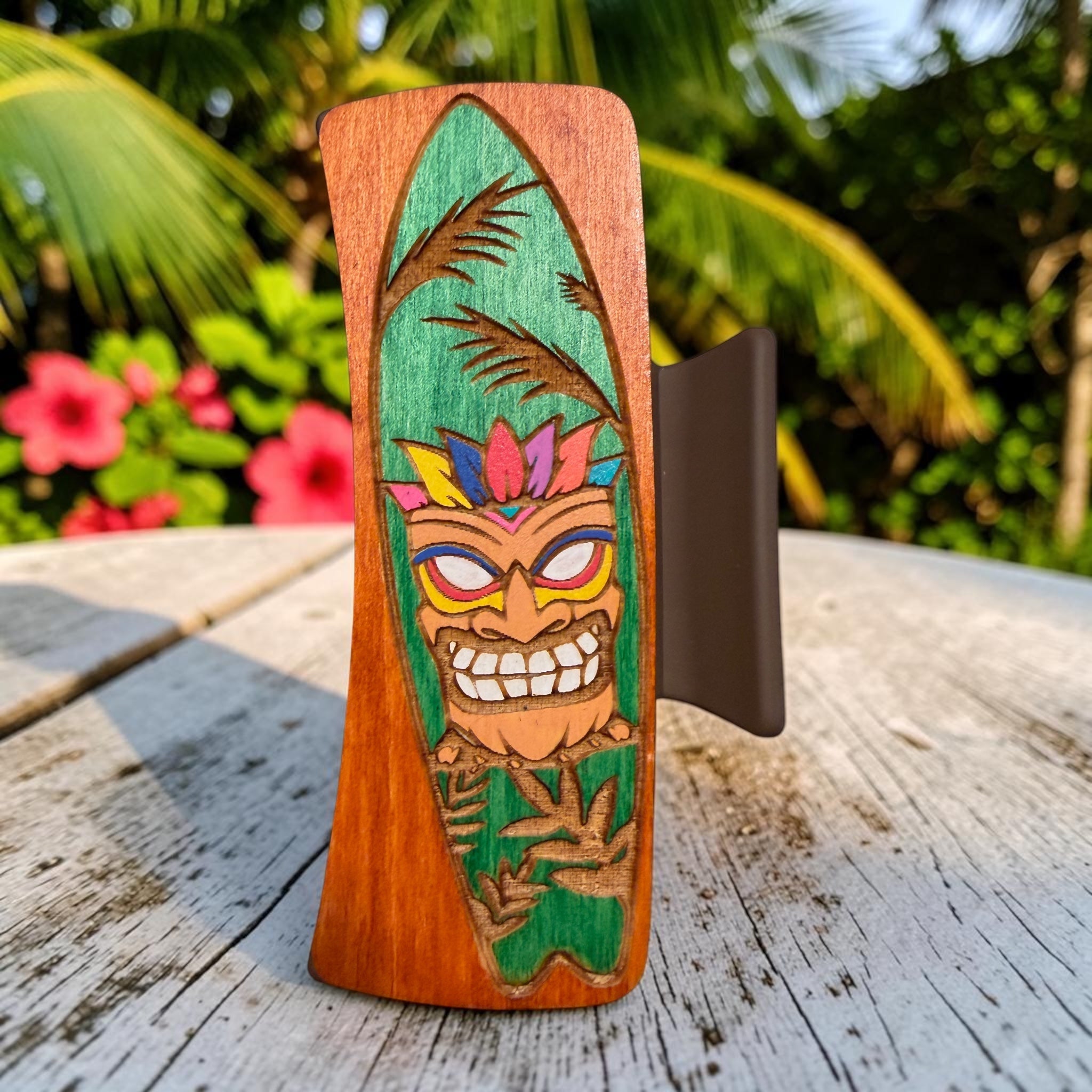 Tiki Time Hair Claw